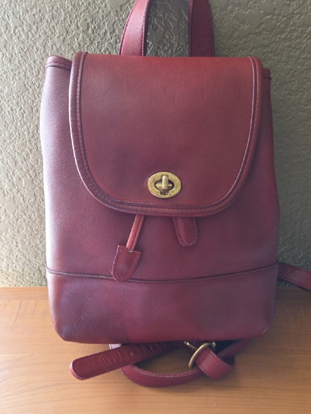 Coach RARE Vintage Glove Tanned Leather Daypack / Backpack - Picture 6 of 16